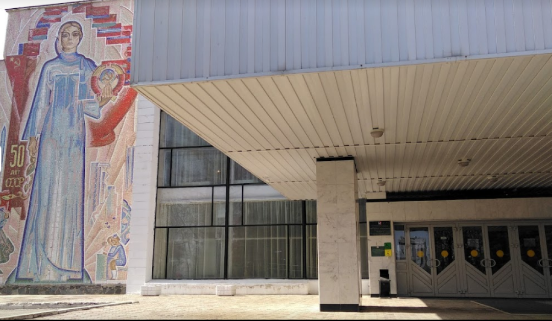 Дворец культуры РТИ был построен по типовому модернистскому проекту 70-80-х годов