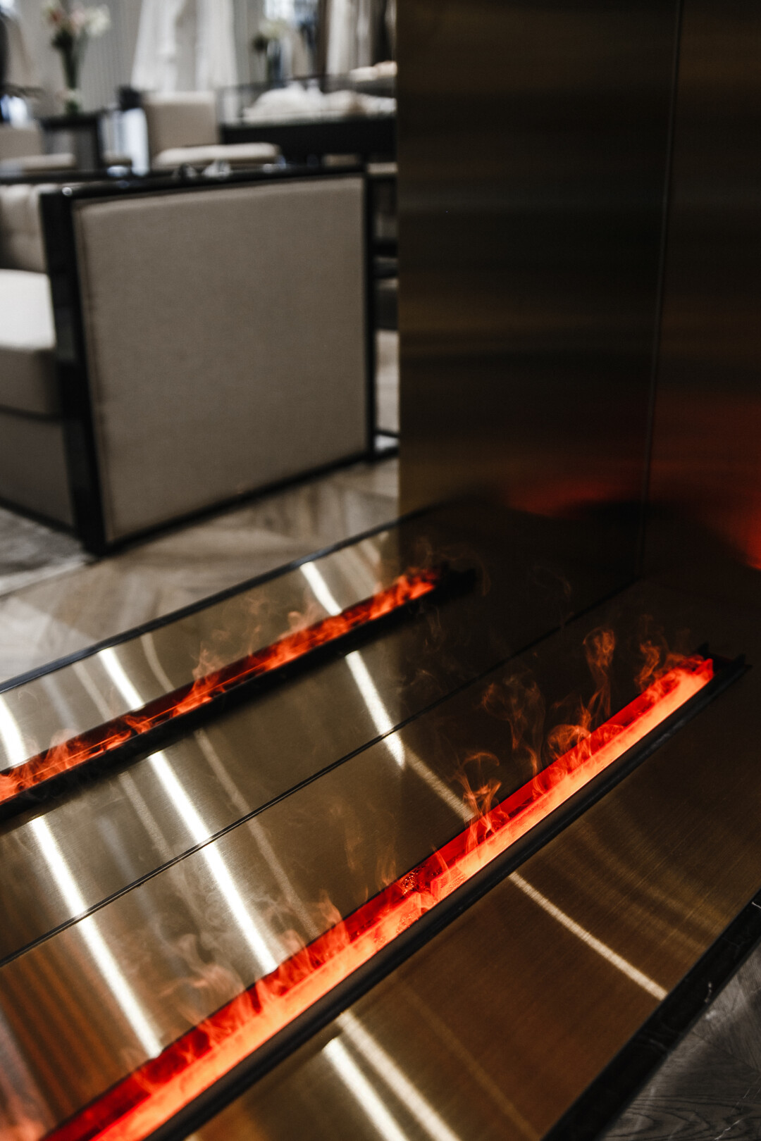 Мраморный камин весом 300 кг