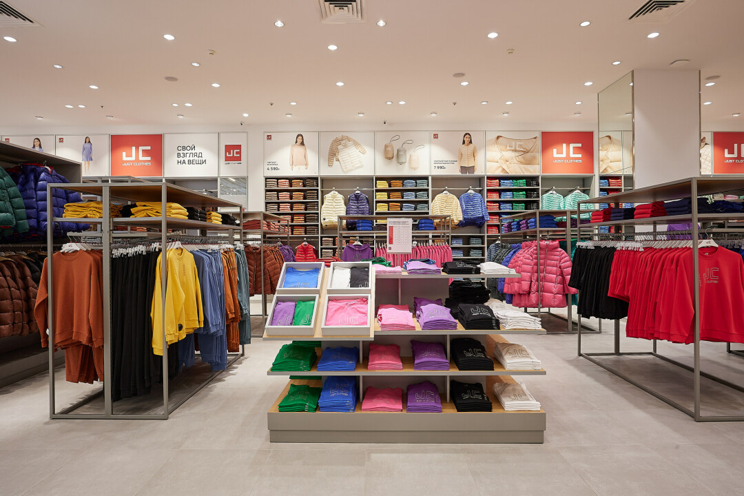 рынок мужской одежды. Just clothes одежда спб. Just clothes одежда спб. Line магазин одежды. люди в магазине одежды.