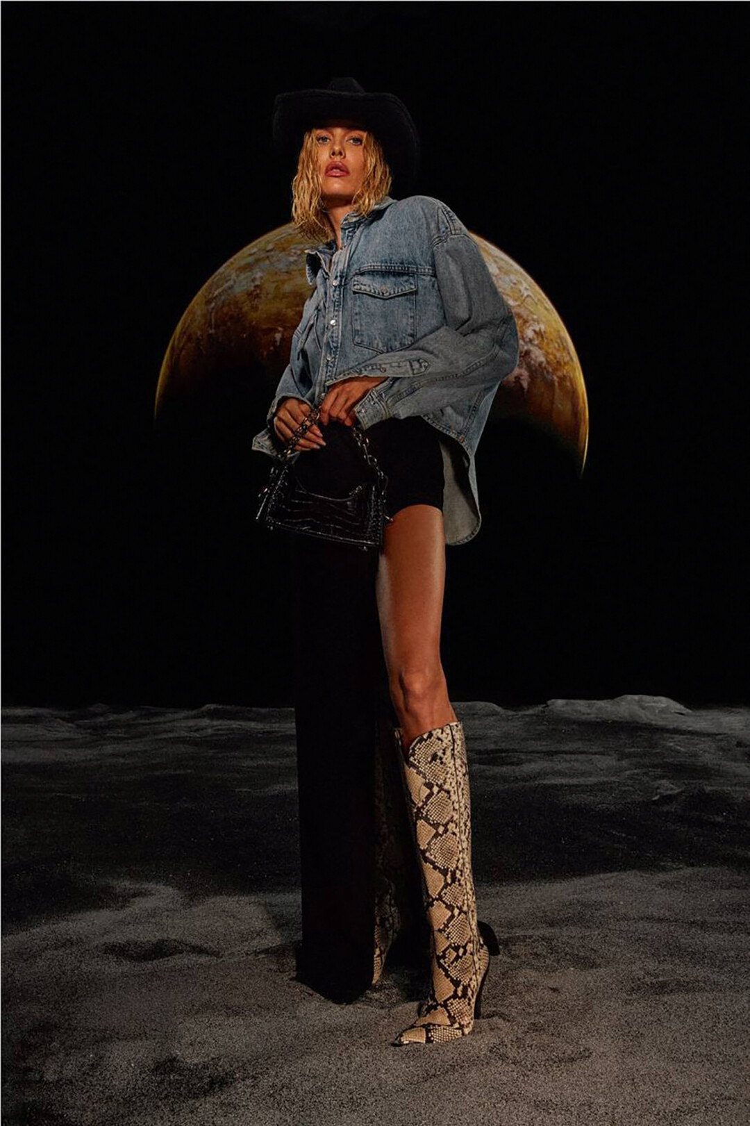 Лена Перминова для Ekonika