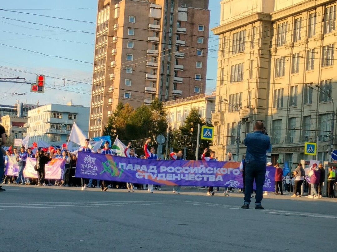 Парад молодежи 2024. Парад первого мая в Октябрьском Волгоградской. Мото шествие Первомай.