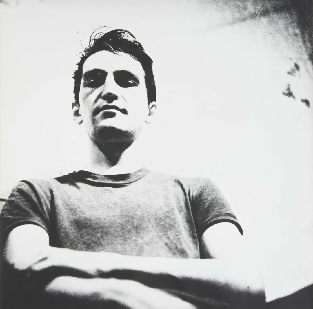 Сергей Свешников. Тимур Новиков в мастерской на ул. Войнова. Ленинград, 1984