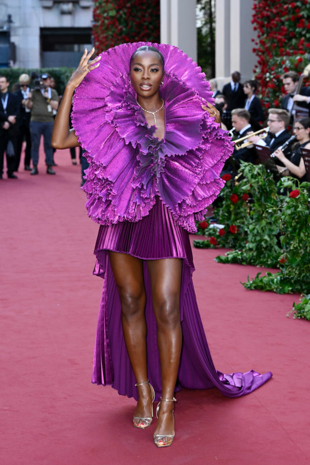 AJ Odudu в Robert Wun