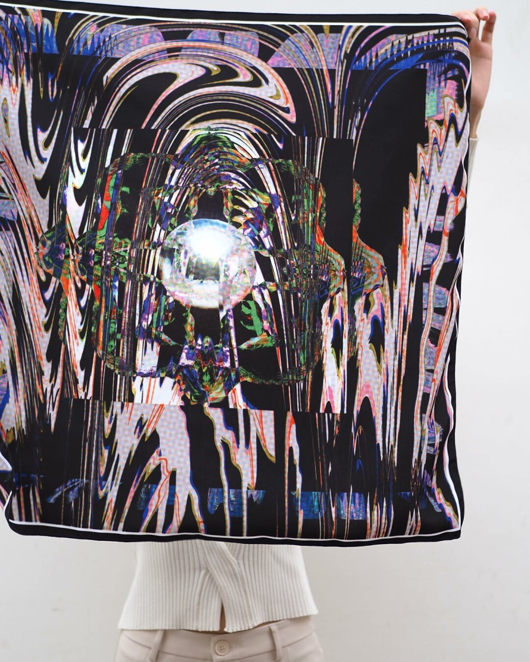 White Lines x F.F.C.