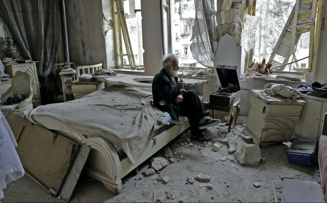 Кадр из фильма «32 звука» (18+)