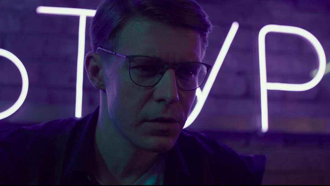 Кадр из сериала «ОФФЛАЙН»