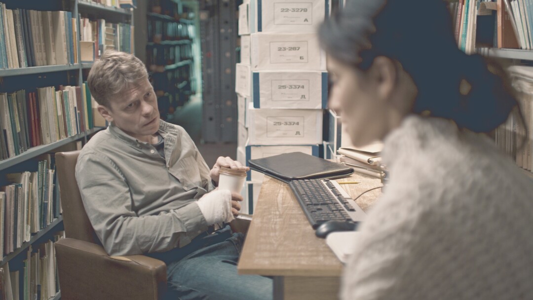 Кадр из сериала «Контакт»