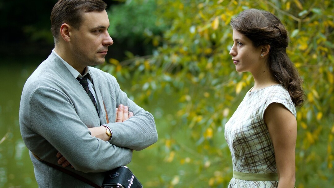 Кадр из сериала «Оттепель»