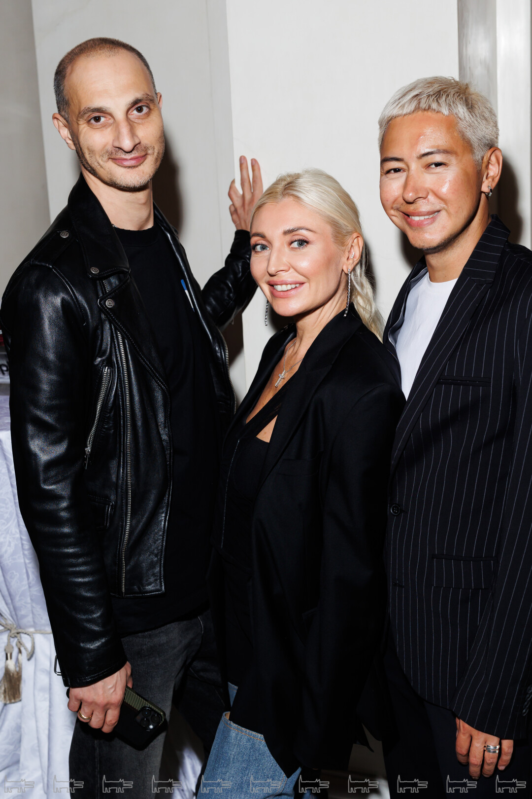 Тима Шоки. Антон Харебов, Кристина Массон