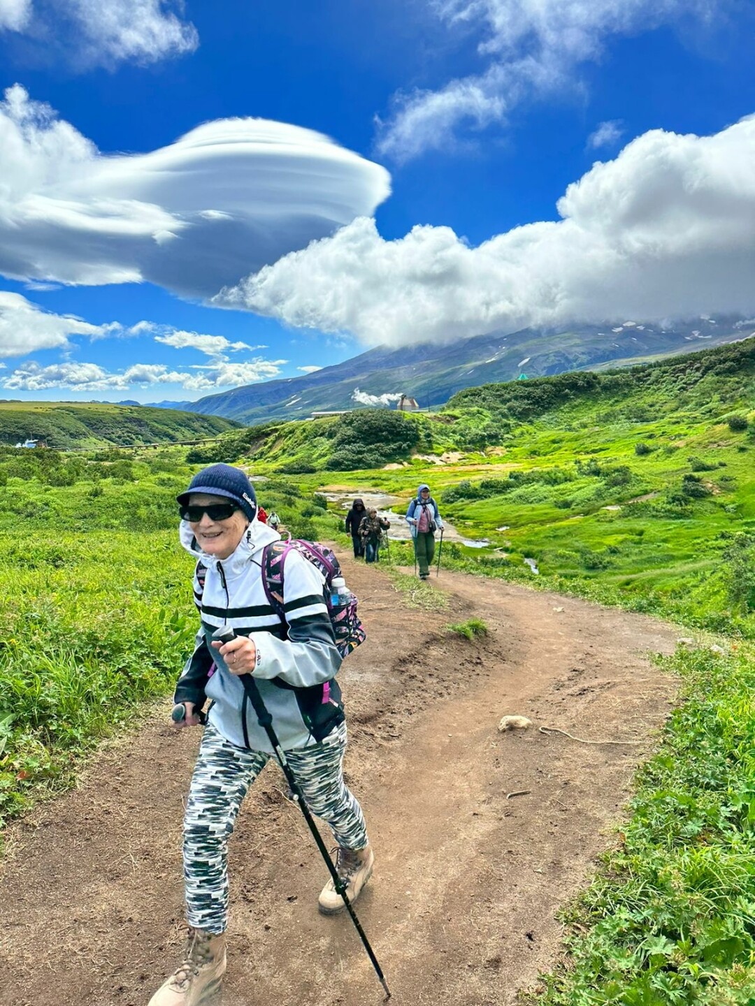 Лентикулярные облака – редкое природное явление. Они образуются на гребнях воздушных волн или между двумя слоями воздуха и держат неподвижное