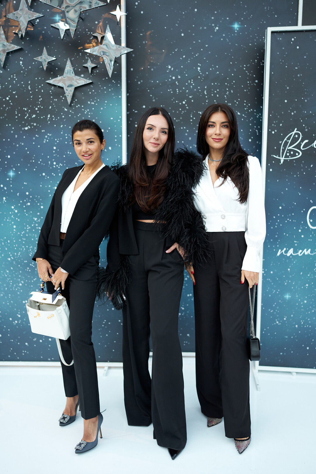 Аида Петрова, Галина Яковлева, Анастасия Загорская