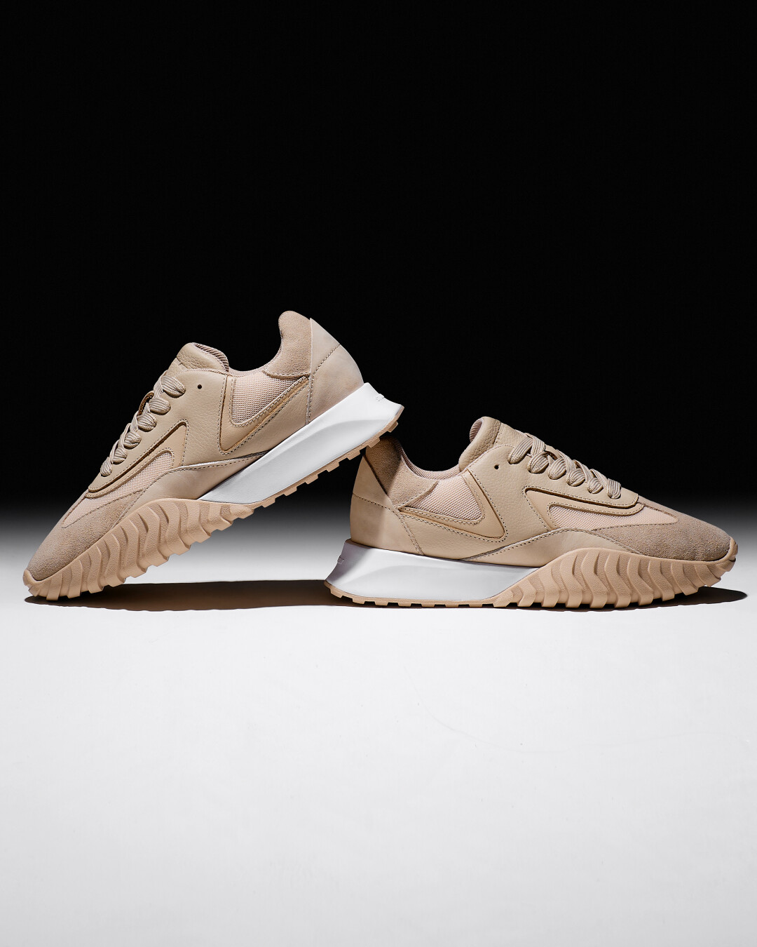 Кроссовки Streat Beat, 10 499 руб.