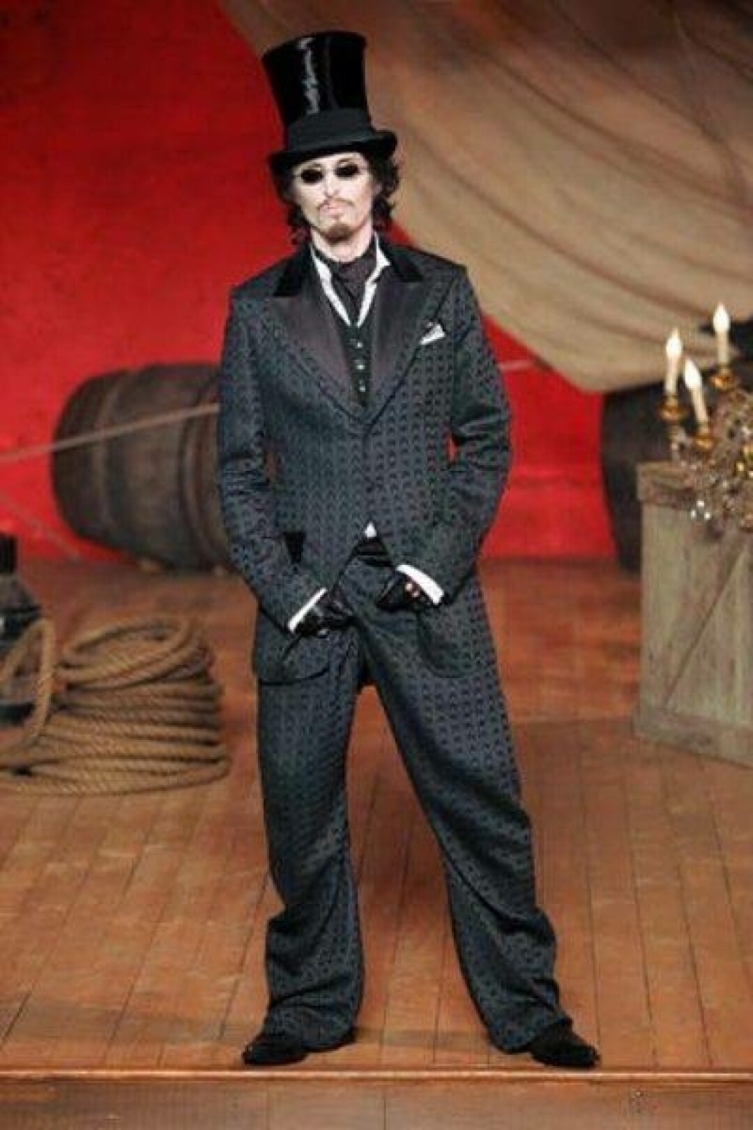 Джон Гальяно