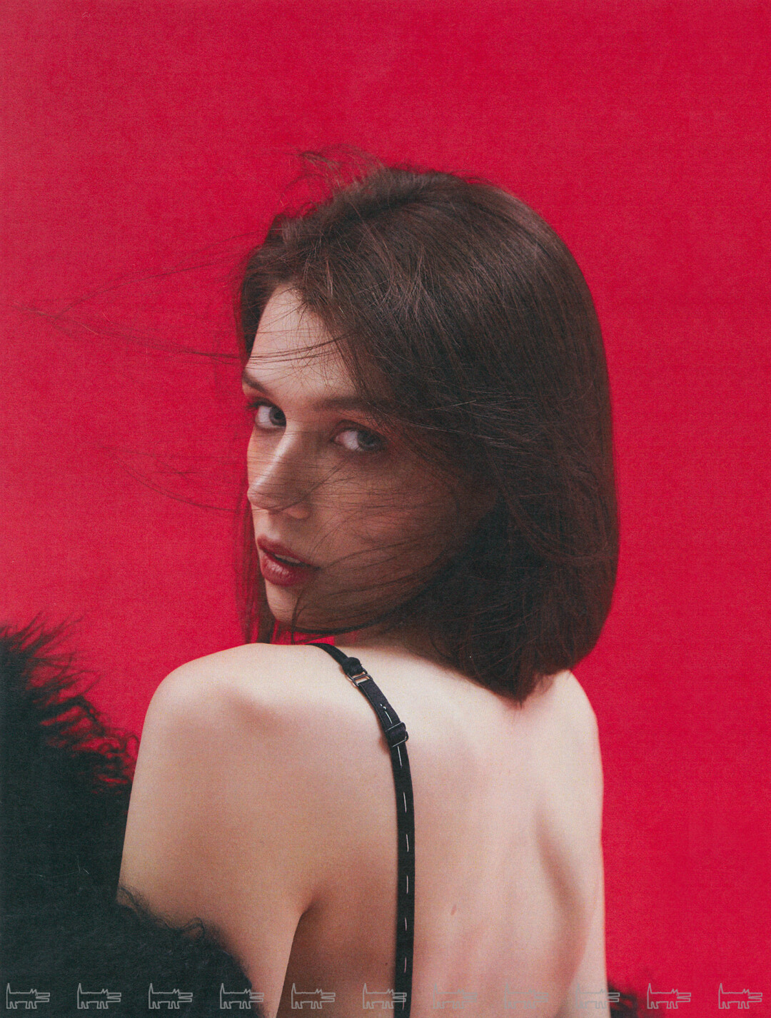 На Анастасии: бра MAISON MARGIELA (ЦУМ), шуба SHEEPSKINLOVE