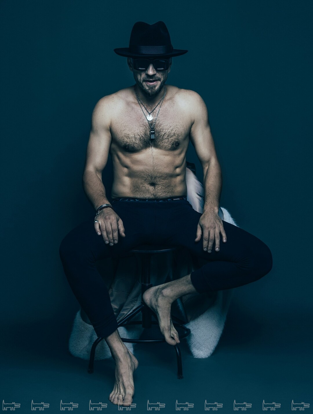Шляпа TWEED HAT, шуба ONLY ME, кальсоны INTIMISSIMI