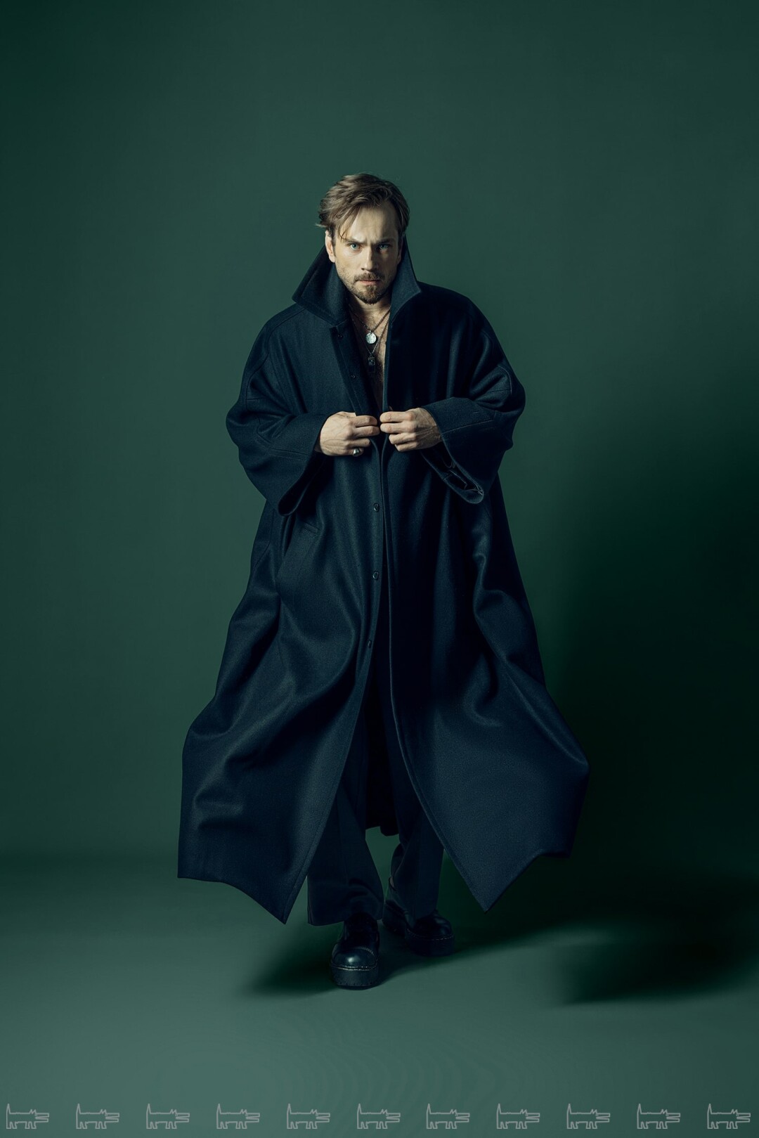 Пальто USHATAVA COLORBLOCK, пиджак и брюки USHATAVA