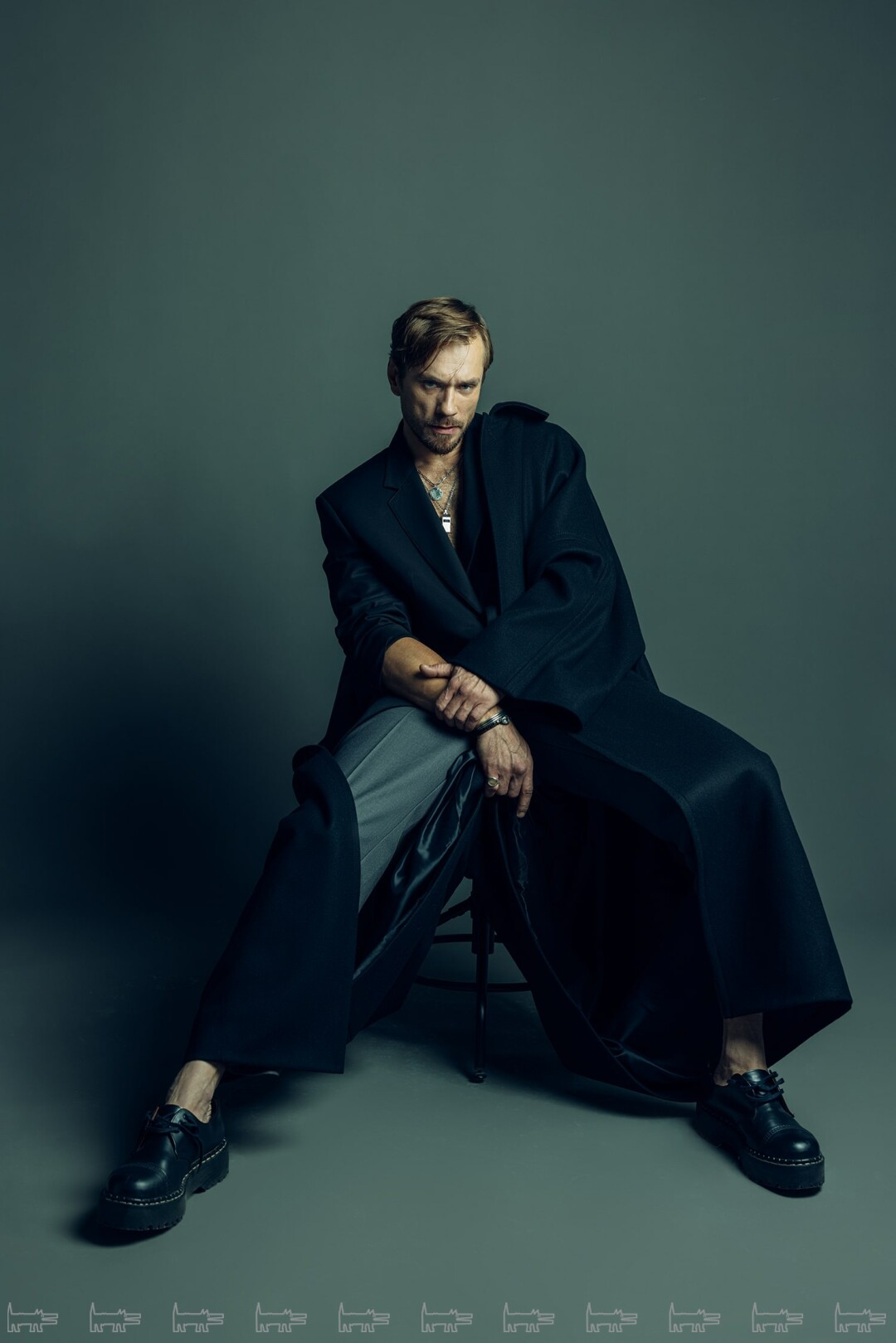 Пальто USHATAVA COLORBLOCK, пиджак и брюки USHATAVA