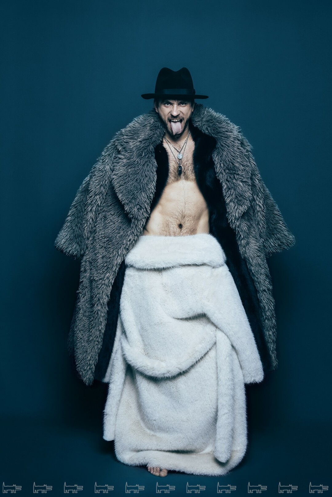 Шляпа TWEED HAT, белая и черная шубы ONLY ME, серая шуба 404 NOT FOUND