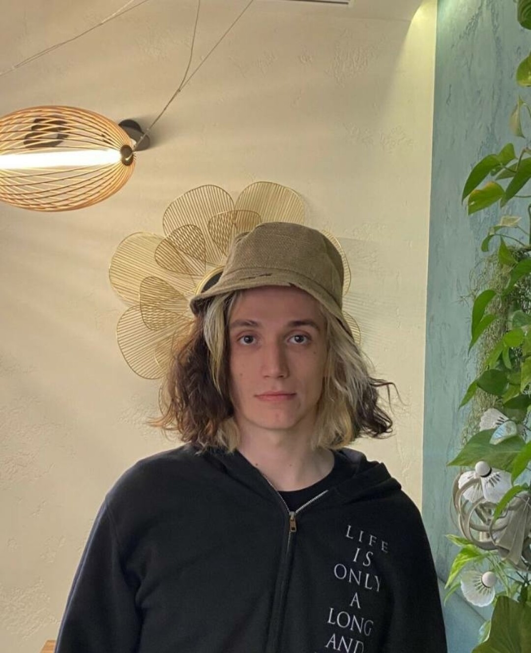 АРТУР ПОЛТОРАЦКИЙ, ÖÖ