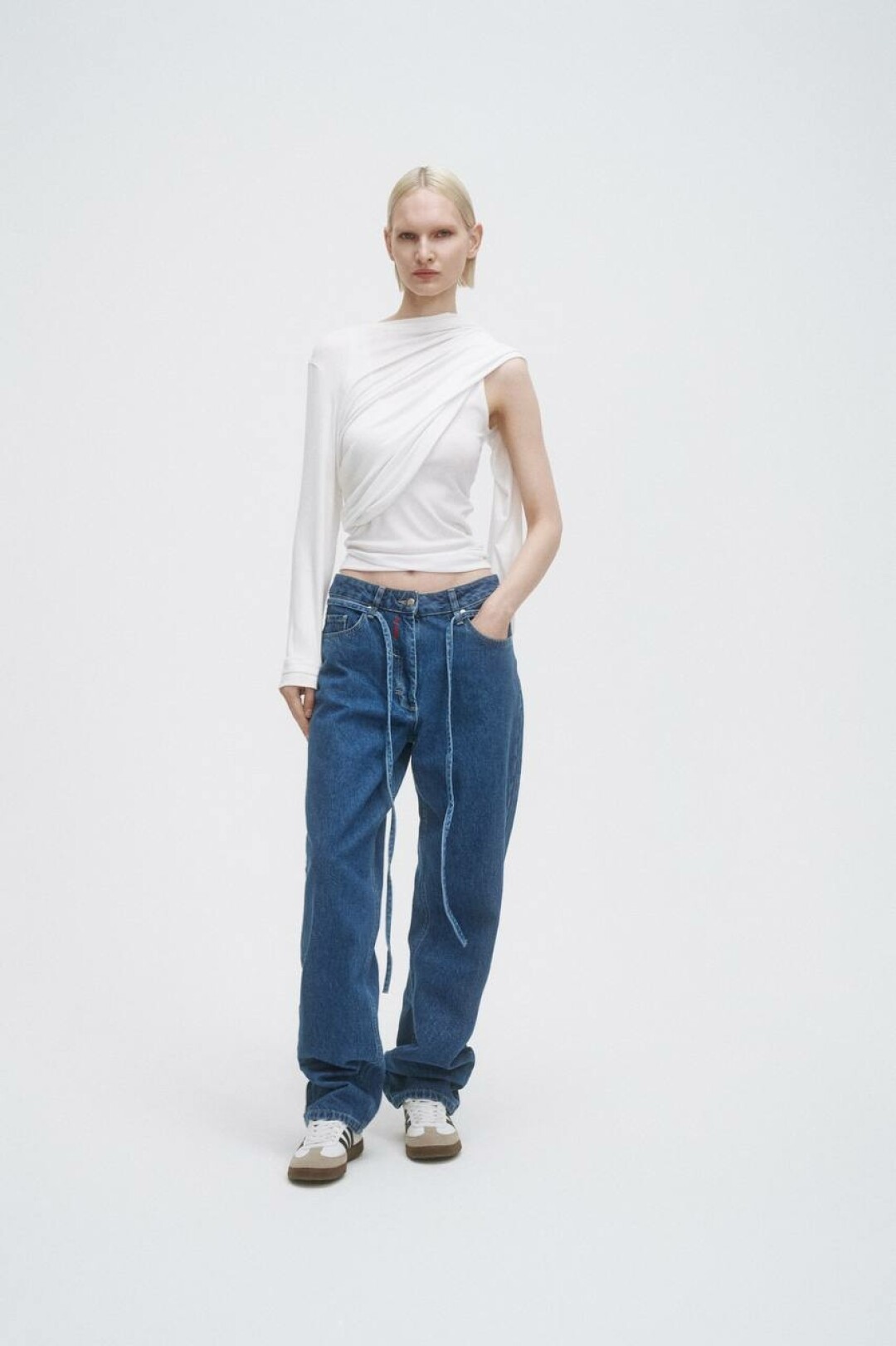 Джинсы Relax Dark Blue, 9 500 руб.