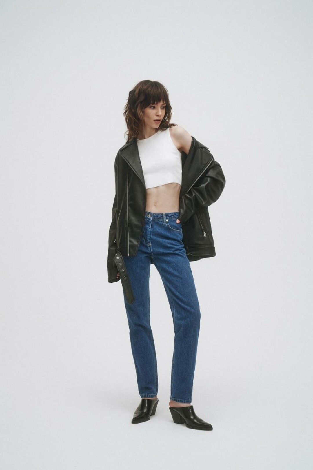 Джинсы Slim Dark Blue, 9 500 руб.