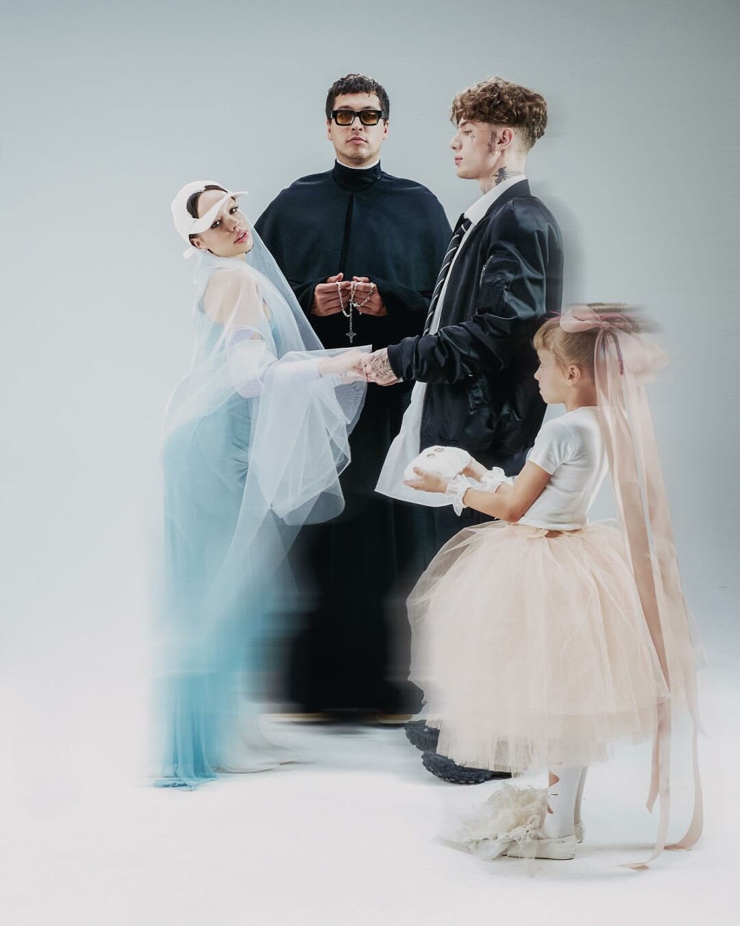 MOZI J х INSTASAMKA