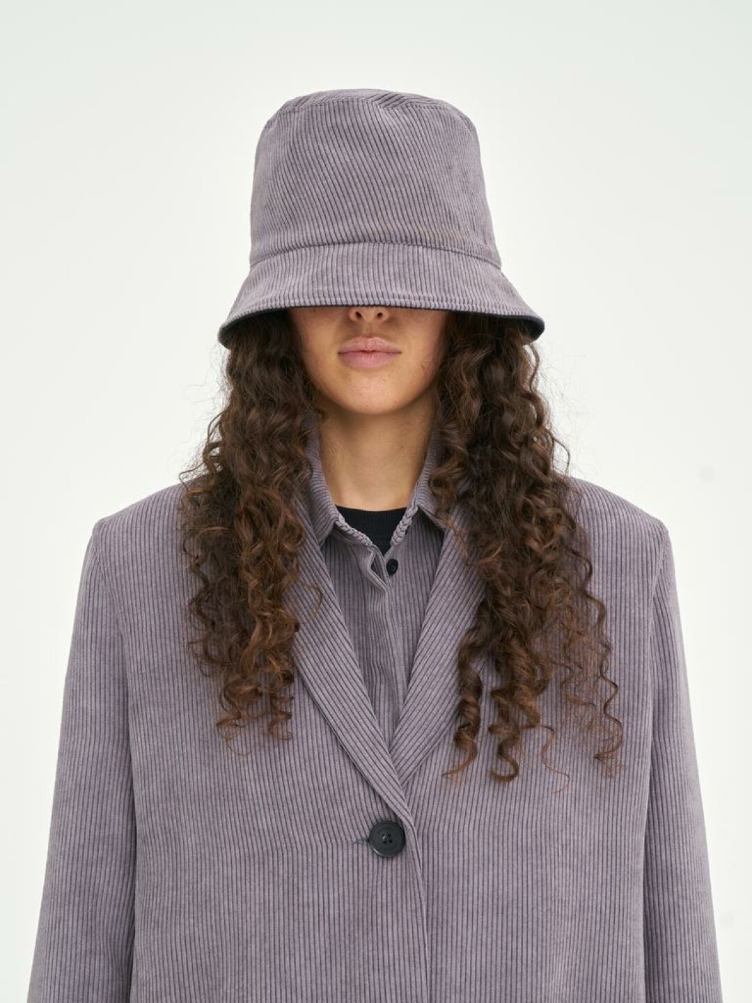 Панама из вельвета, Mellow x Postwintour, 4 500 руб.