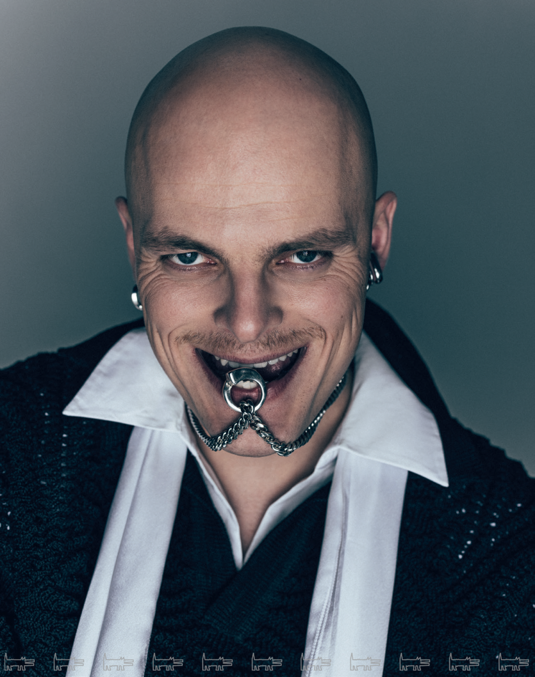 Джемпер HOUSE OF LEO, цепь UNODE50