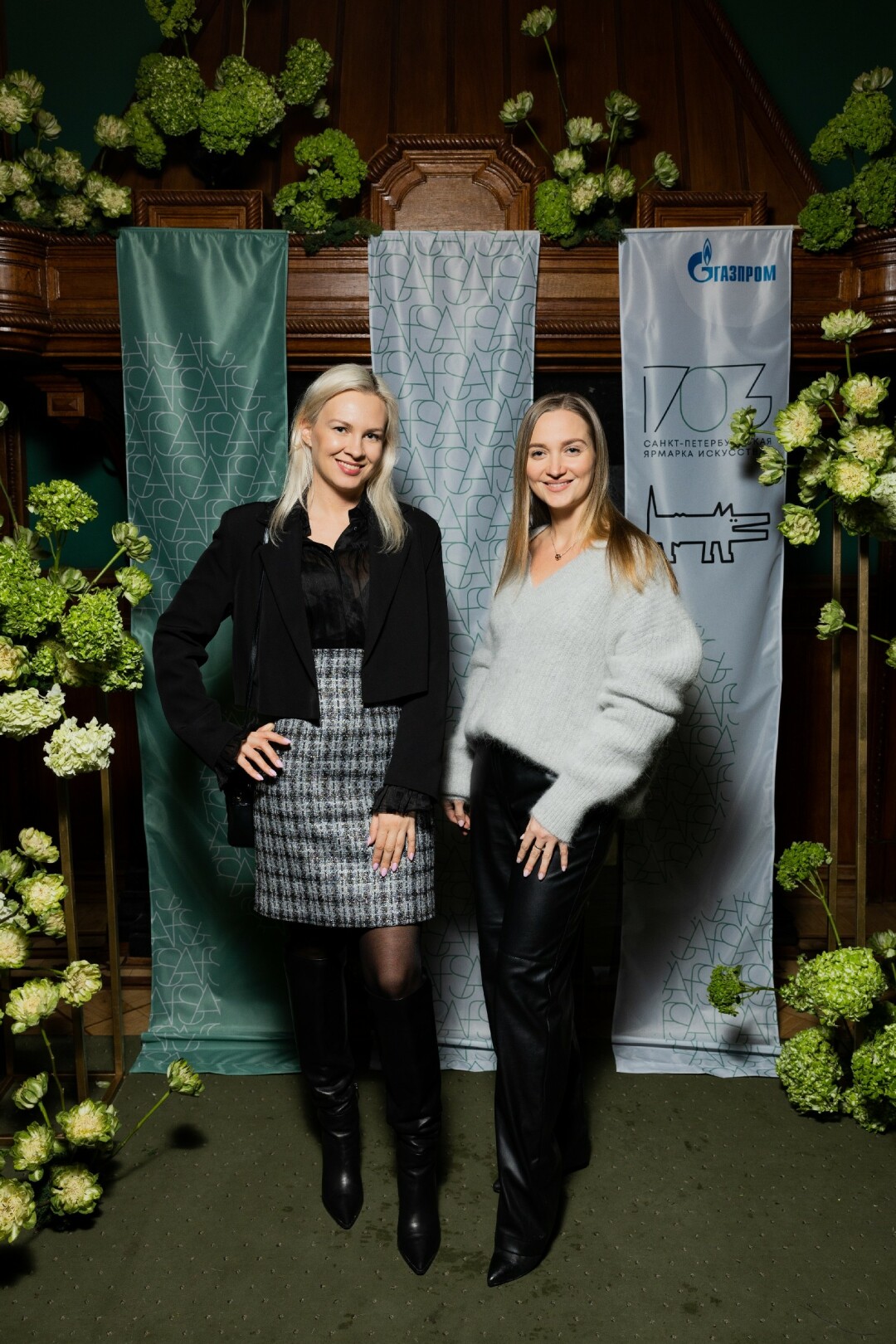 Елизавета Савинкова, Анжелика Котова