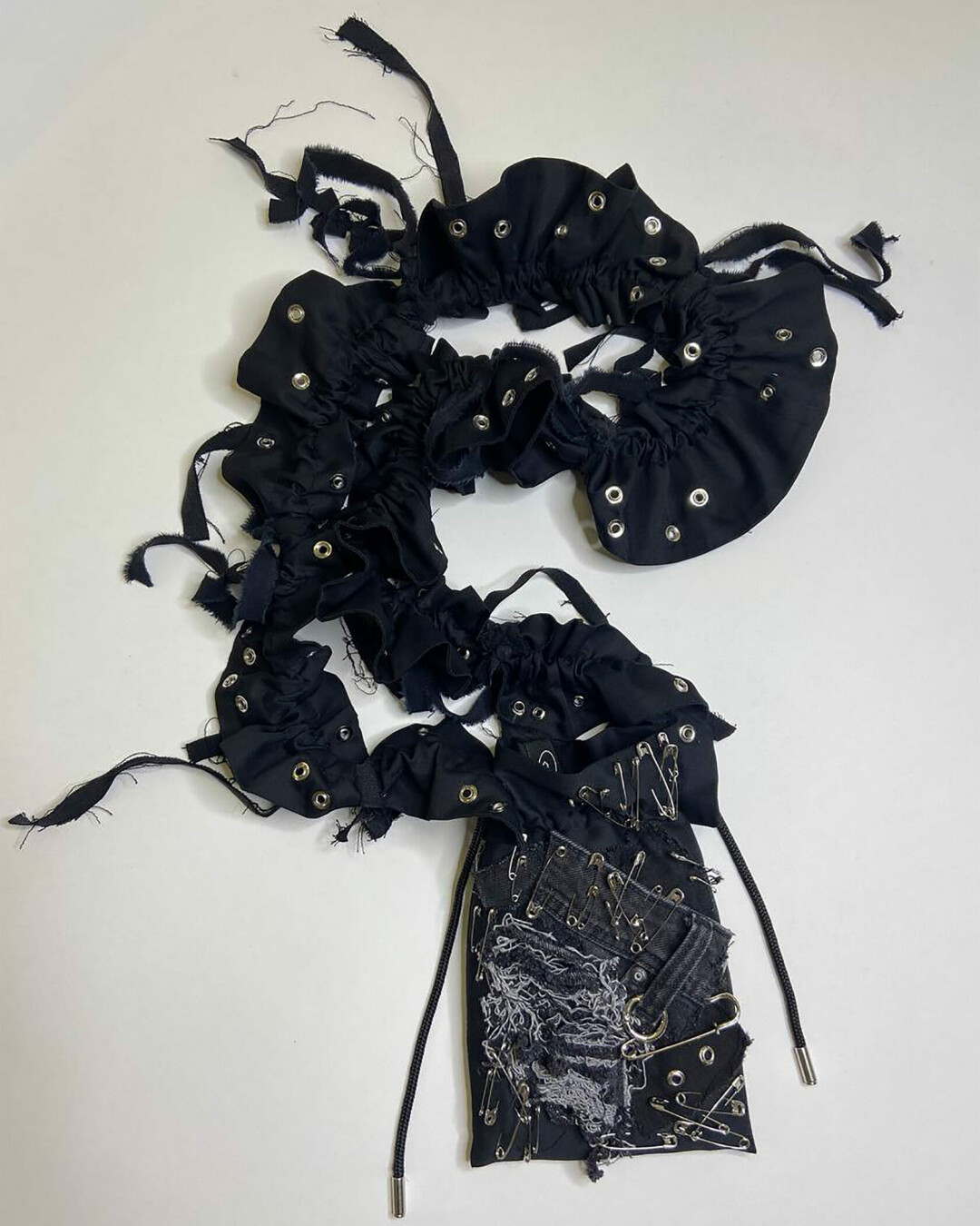 Сумка-рюша 8 Store x Tanz Markab x Manicure Vampire, 8Store, 15 500 руб.