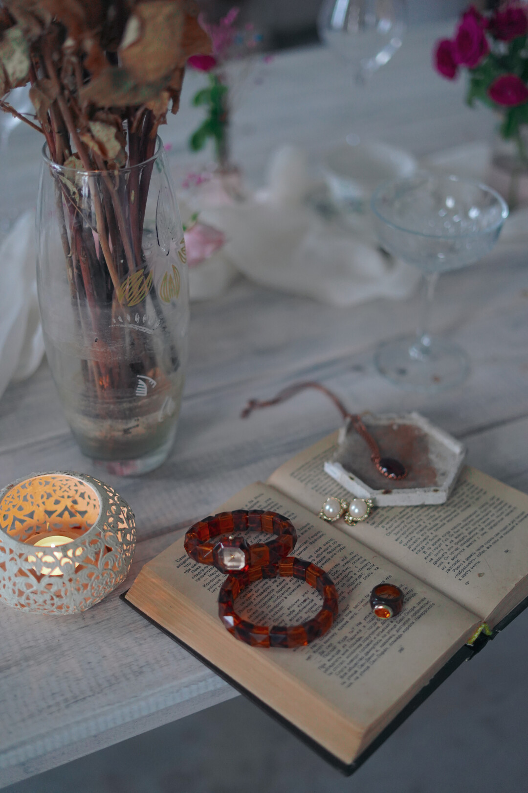 Часы и кольцо Joan Rivers, винтажные жемчужные клипсы не маркированы, медное колье ручной работы иранских медных мастеров