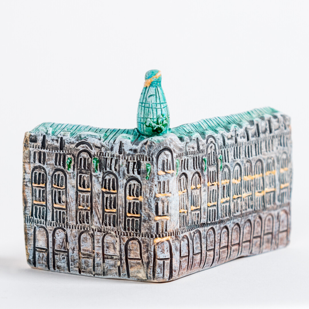 Миниатюрный дом компании «Зингер», 1650 рублей