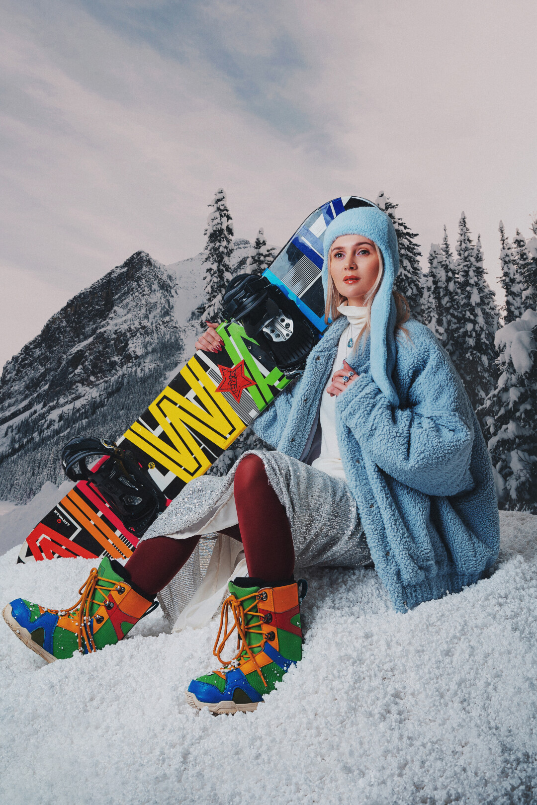 МАРИЯ ЕГУНОВА , арт-директор бизнес-к луба « Я деловая», журналист, радиоведущая, организатор бизнес-событий, бренд-продюсер Шапка, шуба, свитер, юбка