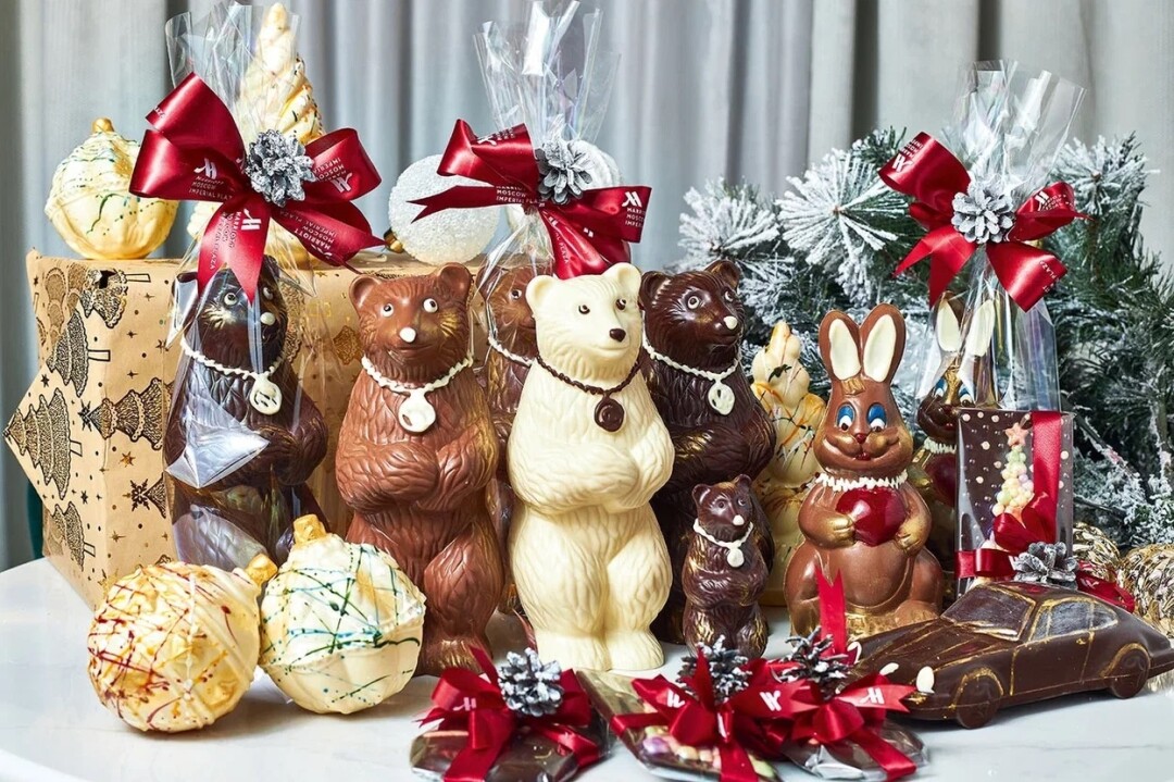 Для новогодней ночи приготовили особое меню, включая десерты