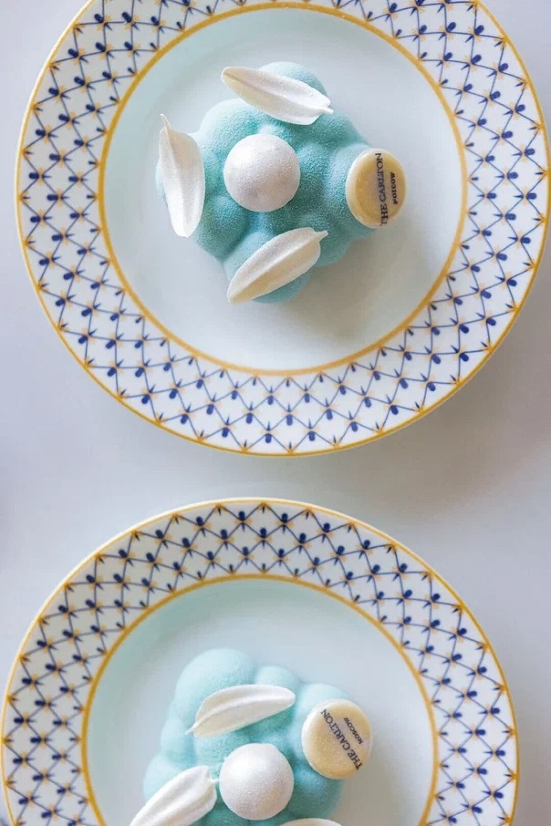 Фирменный десерт отеля The Carlton Cake от шеф-кондитера Анны Федяй