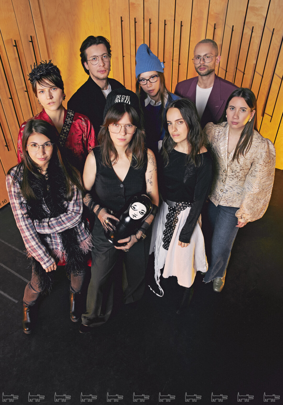 Команда «Стрит-арт хранения» Слева направо (верхний ряд): гид Катя Удалова, гид Семен Некрасов, PR-менеджер Дарьяна Полле, PR-директор Петр Иванов