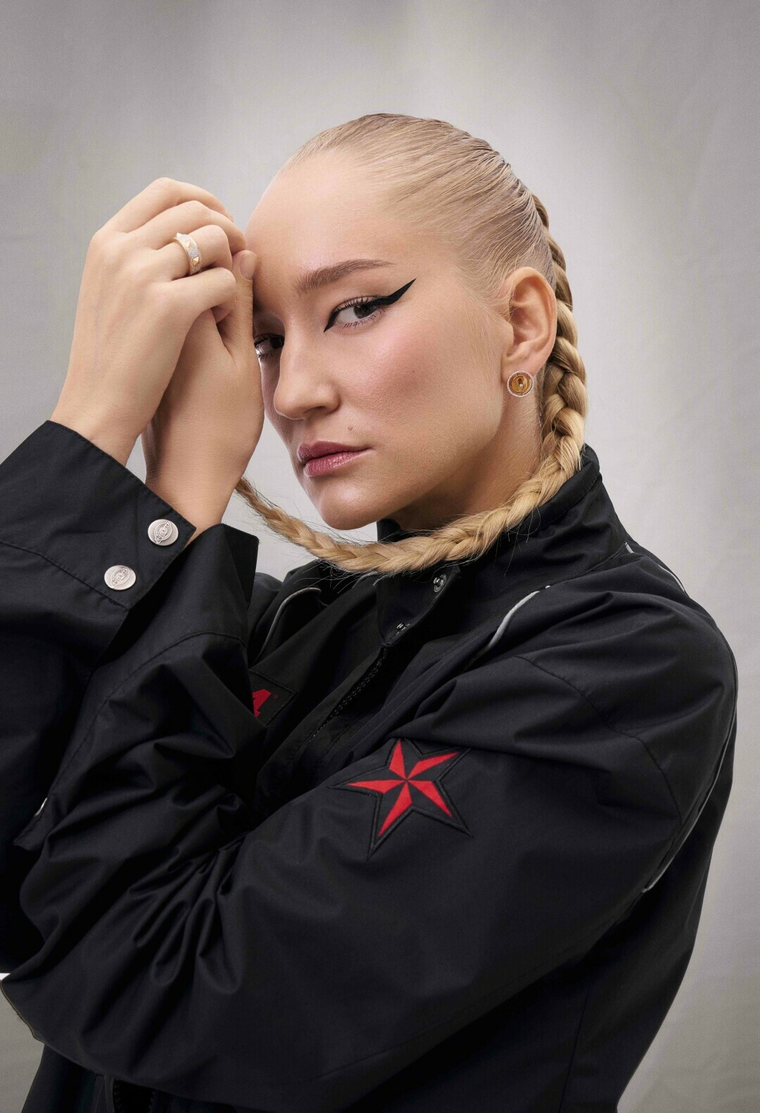 Полина Сидихина