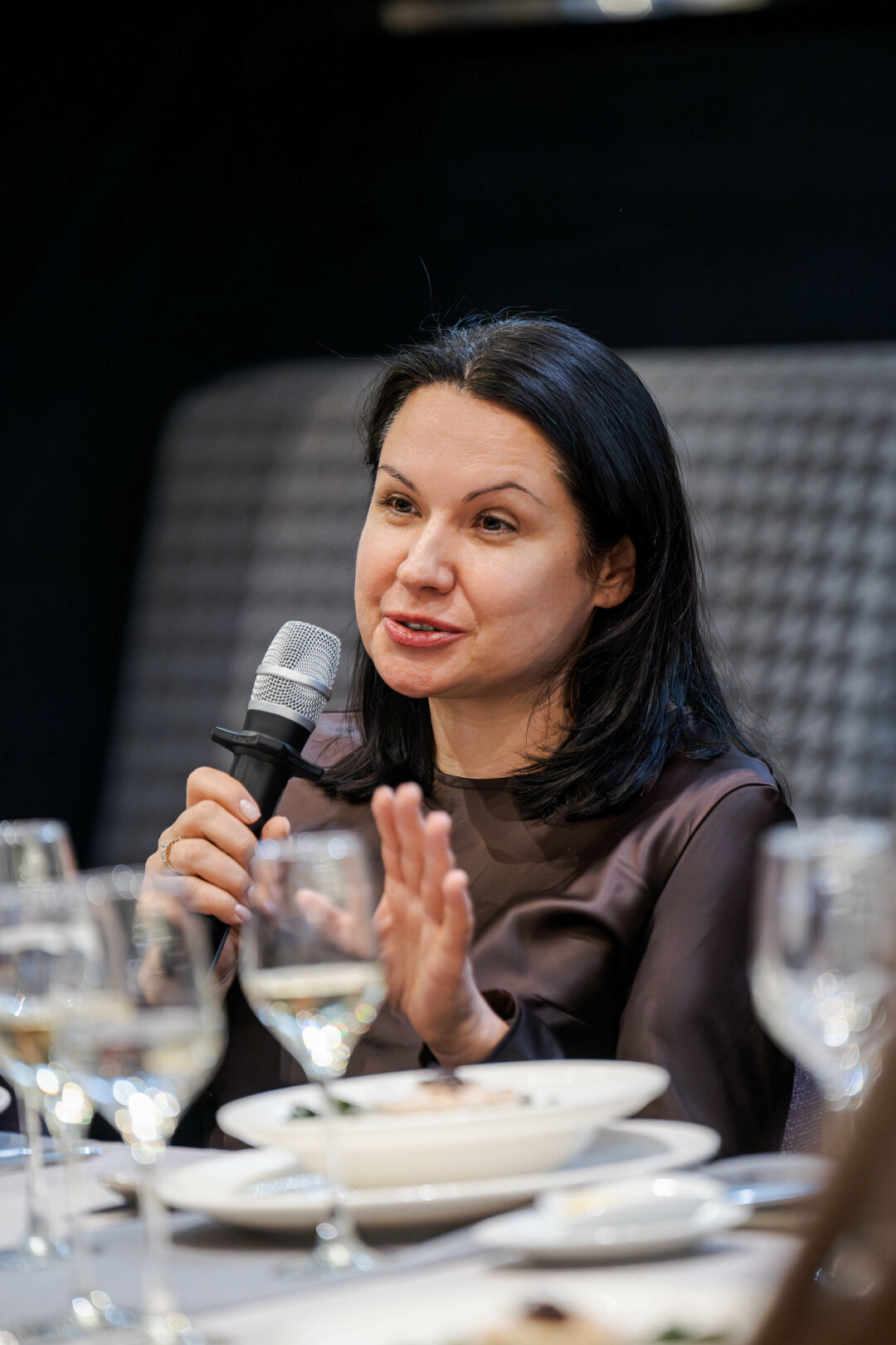 Lidiya Pirelli ishtirokidagi porno video