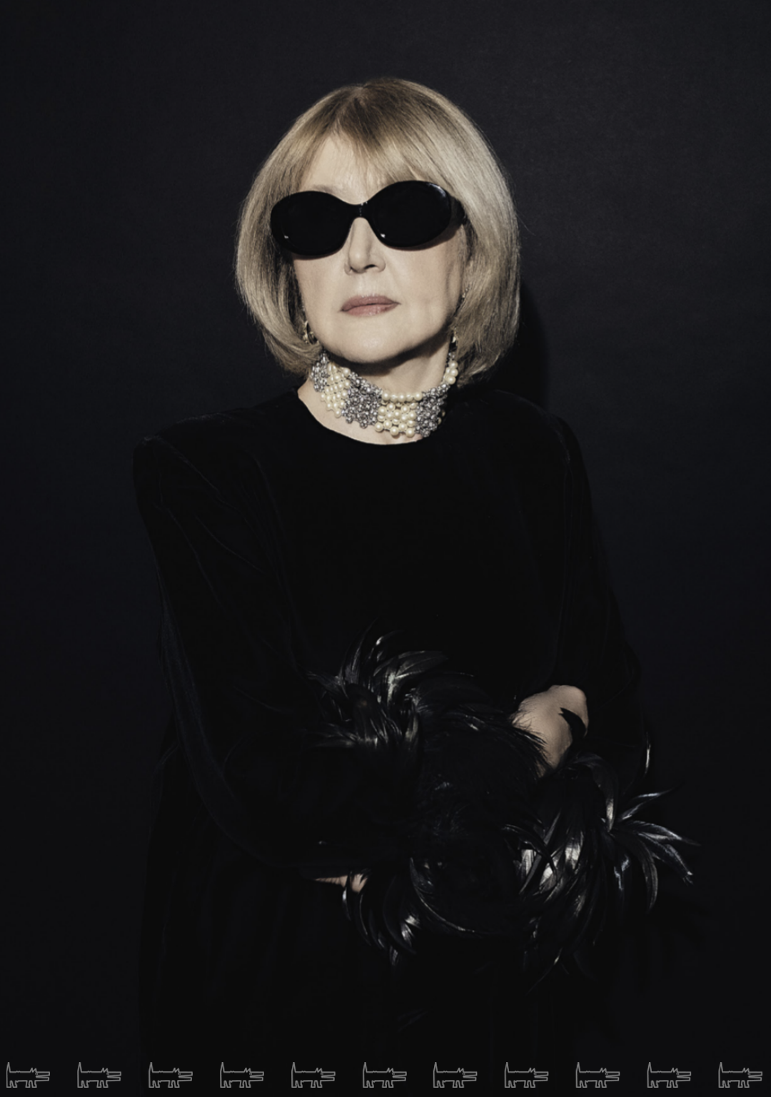 Наталья Метелица. на Наталье: платье BALENCIAGA, серьги и чокер PERCOSSI PAPI (все — собственность героини), очки SAINT LAURENT («Оптика “Уголь”»)