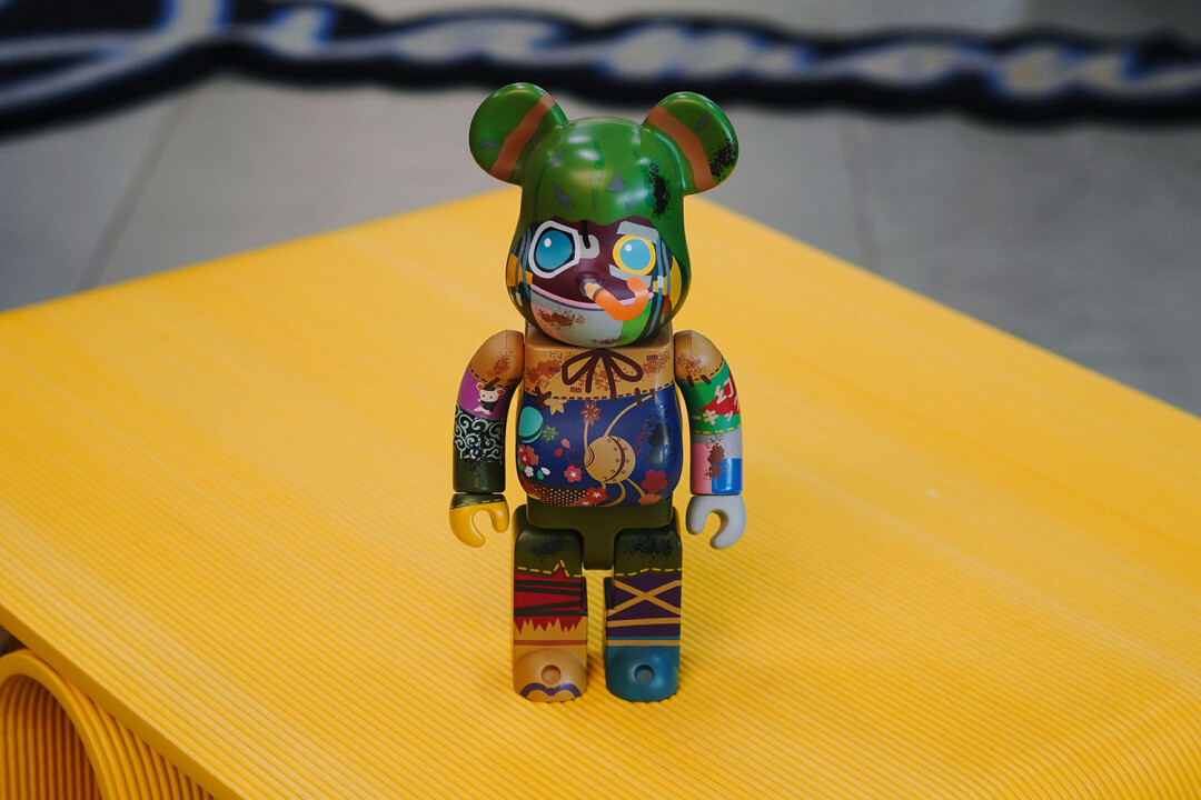 В коллекции совриска Дмитрия Кузнецова числятся с три десятка фигурок Bearbrick