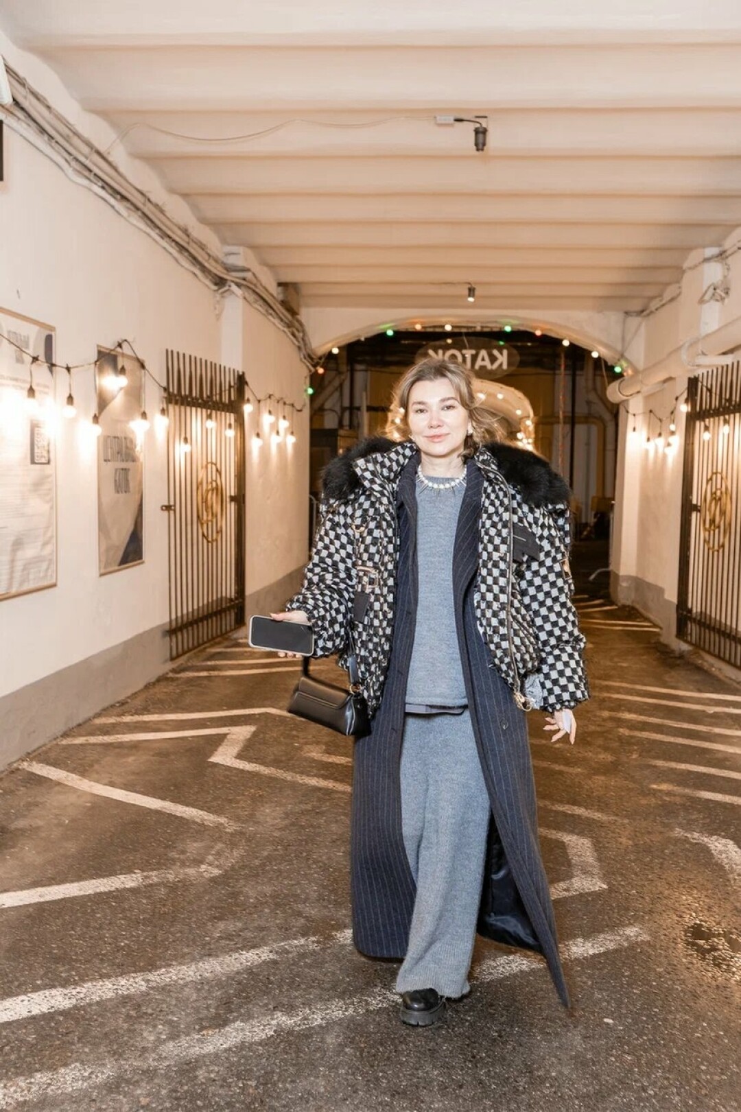 Лена Голова