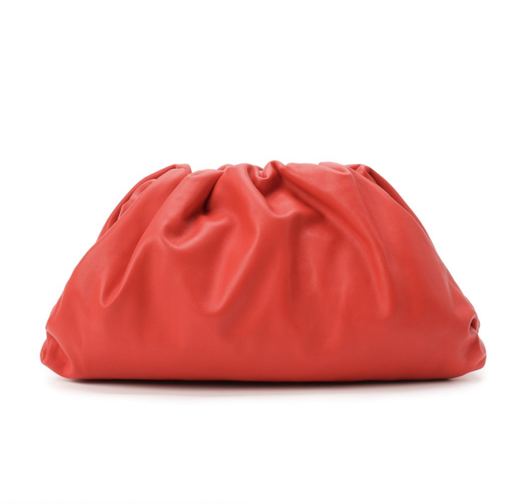 Клатч Bottega Veneta, 207 500 руб.