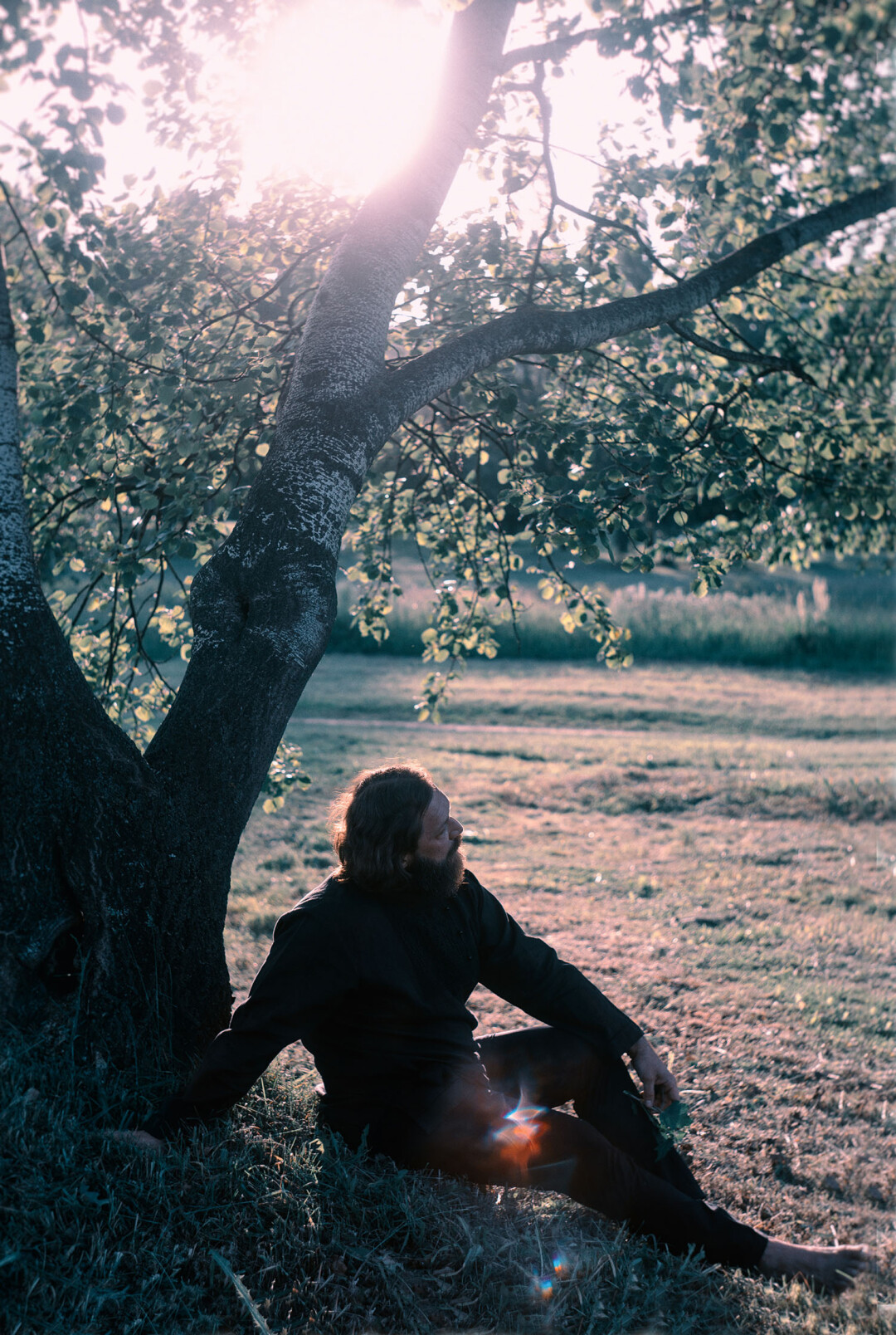 Петр Аксенов наблюдает печальный румянец заката