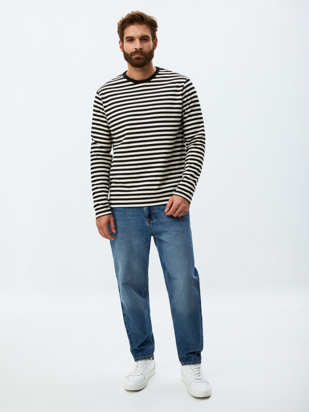 Лонгслив VICTOR REGULAR FIT, 2599 руб.