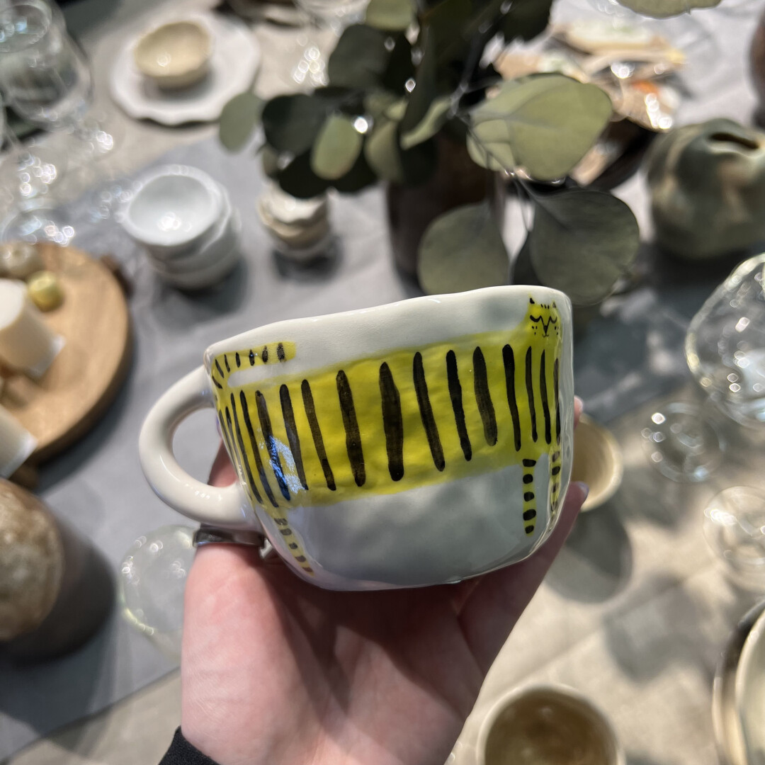 Кружка с котом керамическая, 2500 руб.