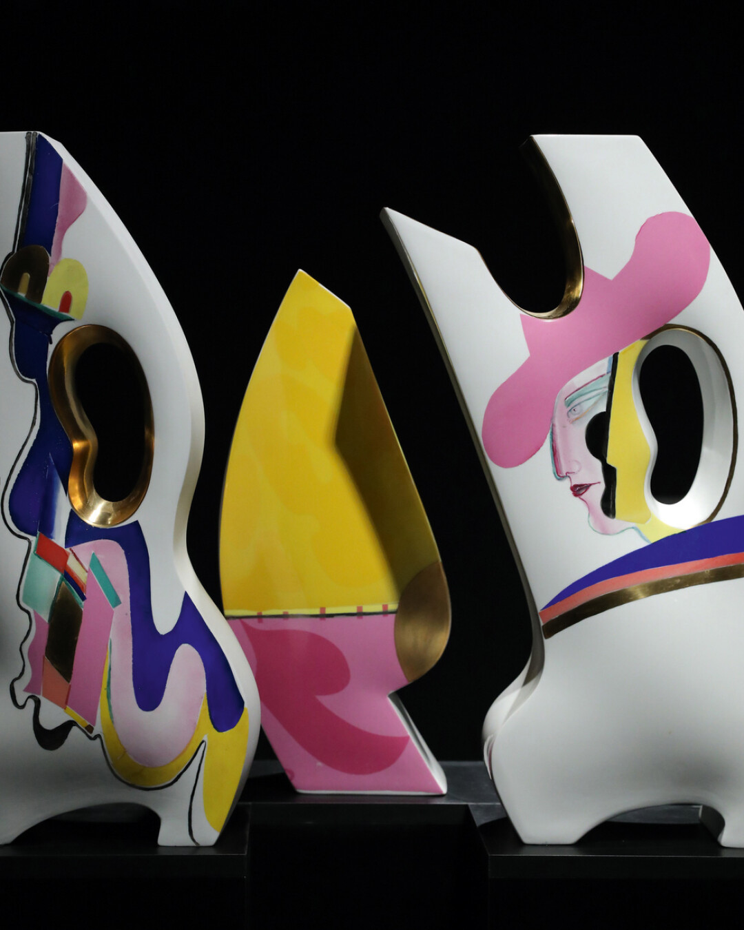 Серия фарфоровых арт-объектов, автор — легендарная художница ИФЗ Инна Олевская