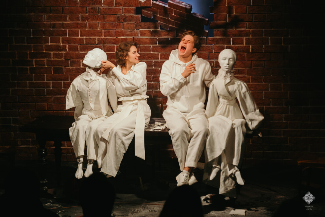 архив редакции — кадр из спектакля «Циники»