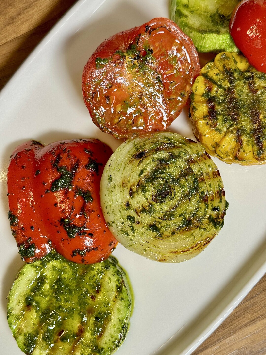 Овощи гриль с соусом песто в ACaffe