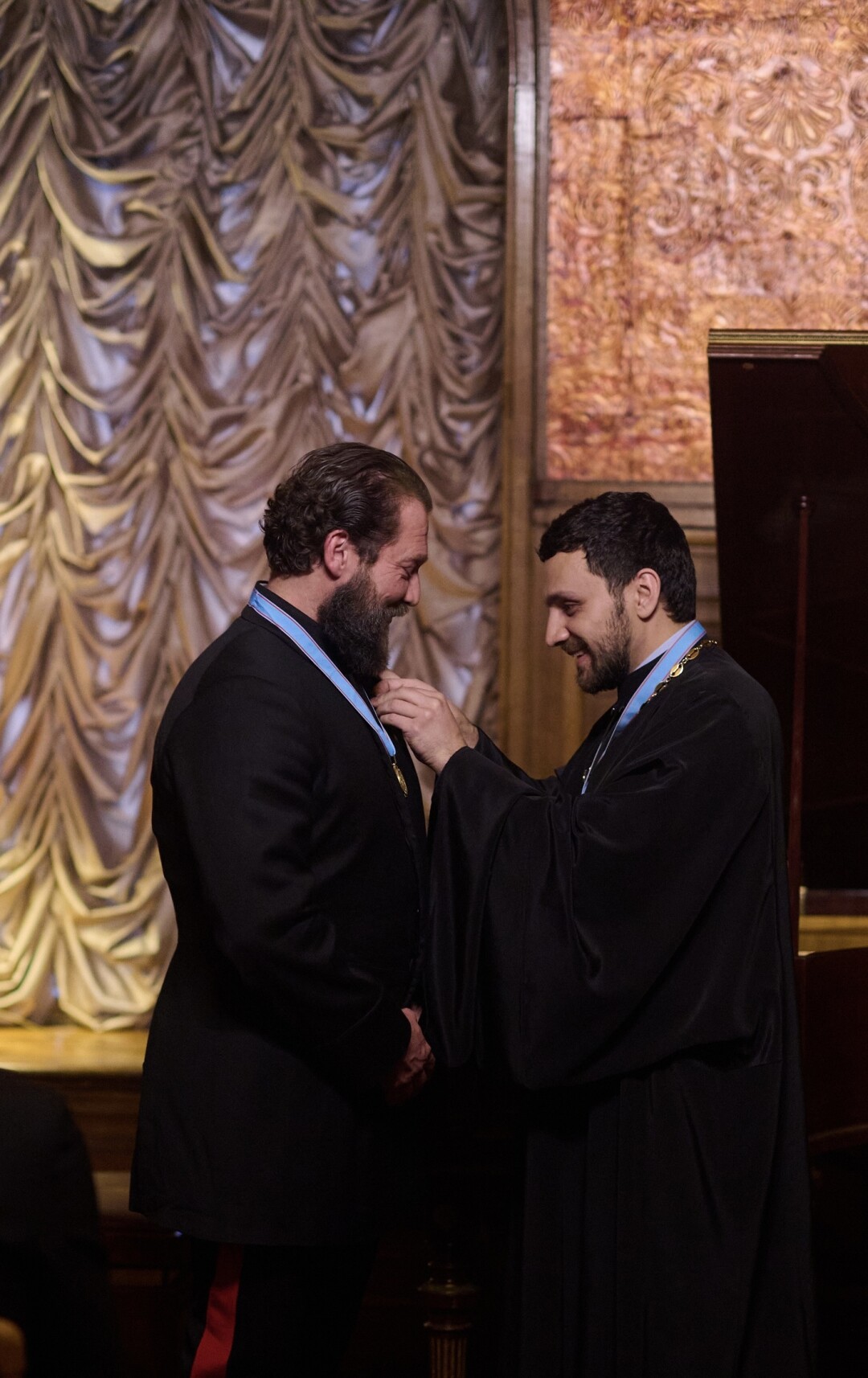 Петр Аксенов, священник Геннадий Титов