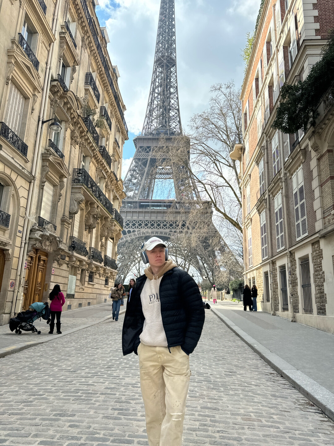 Артур Гареев в Париже